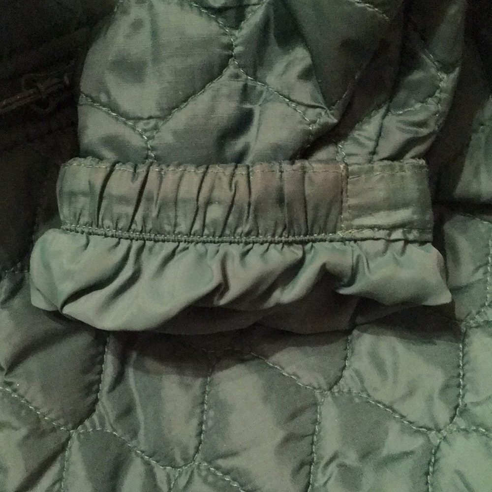 LL Bean quilted jacket with fleece sides - Picture 9 of 10